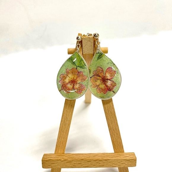 HANDMADE Mixed Media Floral Resin Art Sterling Silver Drop Earrings - Picture 6 of 10